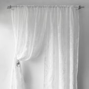 cortina-azize-blanco